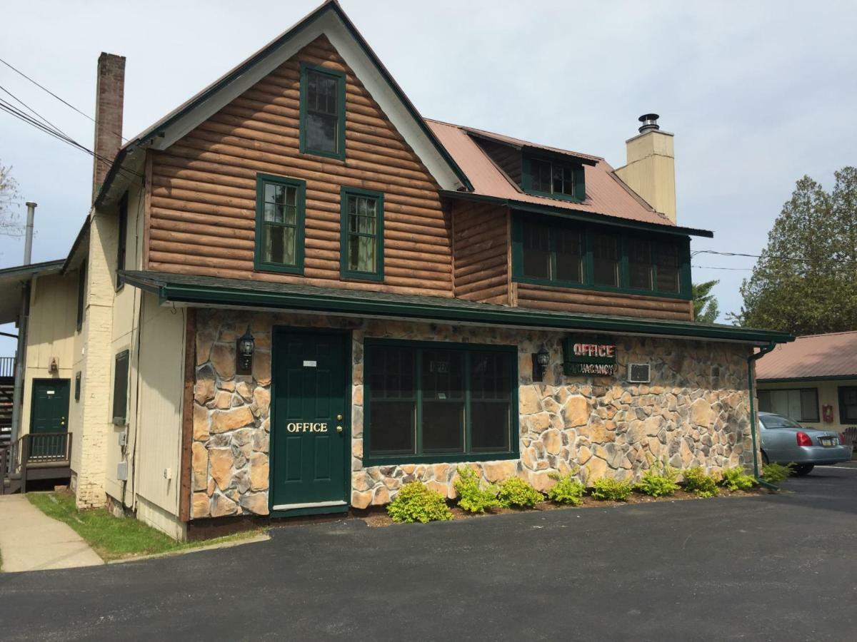 Pine Knoll Hotel Lakeside Lodge&Cabin Old Forge Esterno foto