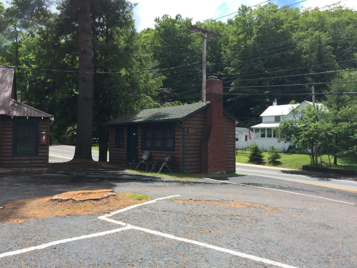 Pine Knoll Hotel Lakeside Lodge&Cabin Old Forge Esterno foto